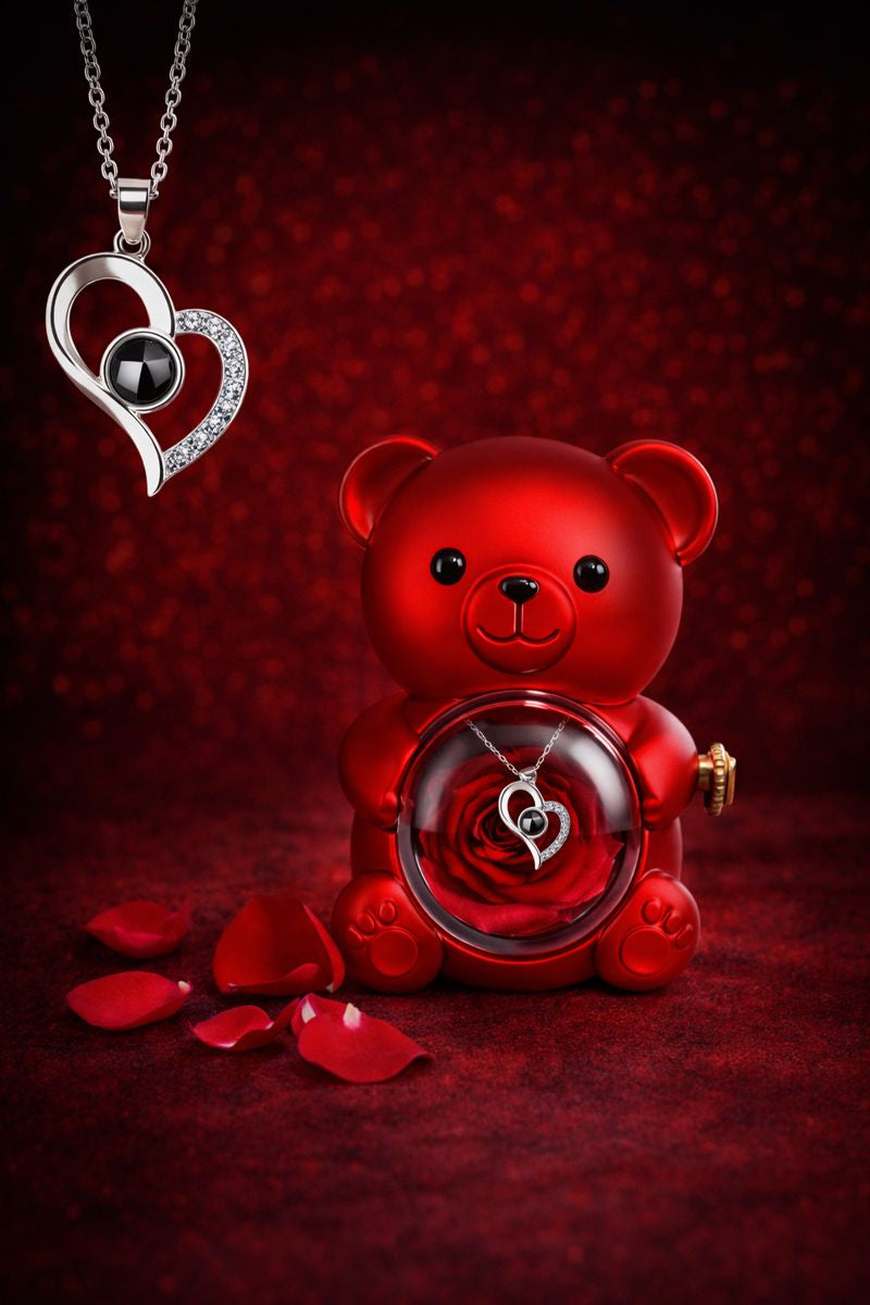 Heart-Shaped Projection Necklace