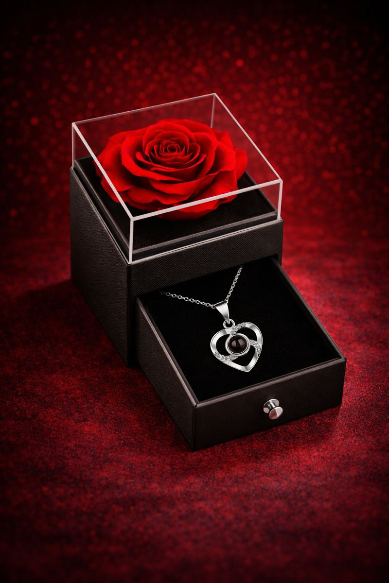 Heart-Shaped Projection Necklace